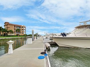 40 Bayview Ct S, St Petersburg, FL 33711