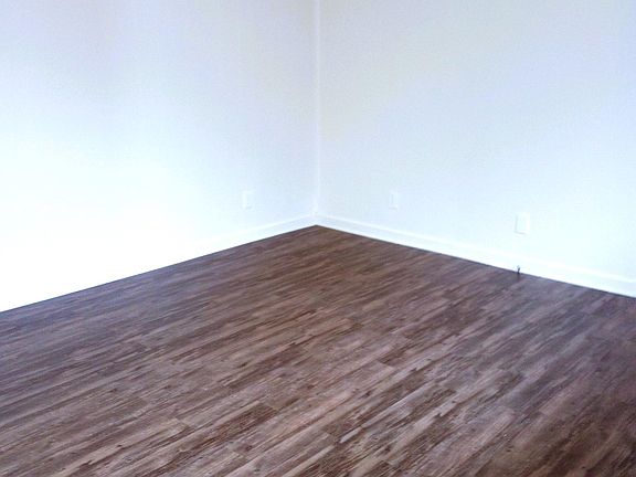 3rd image of 128 E Foulke Ave #3