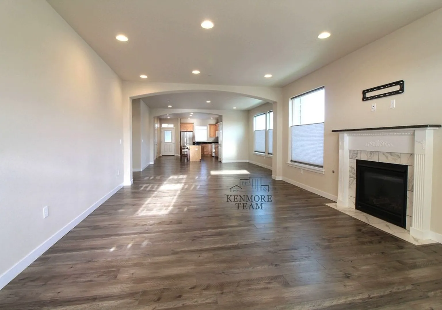 3 Bed, 2 Bath Home in Richland — Photo 4