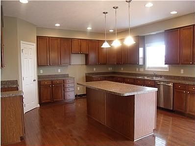 5th image of 3337 Winding Woods Dr