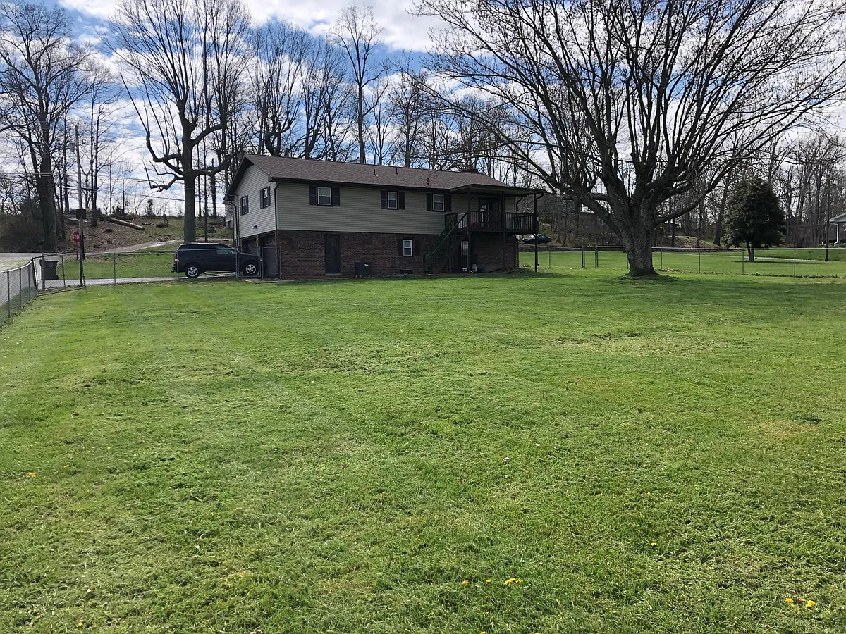 Building Photo - 249 Sherfey Rd