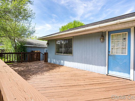 4th image of 248 Lincoln Ct NE