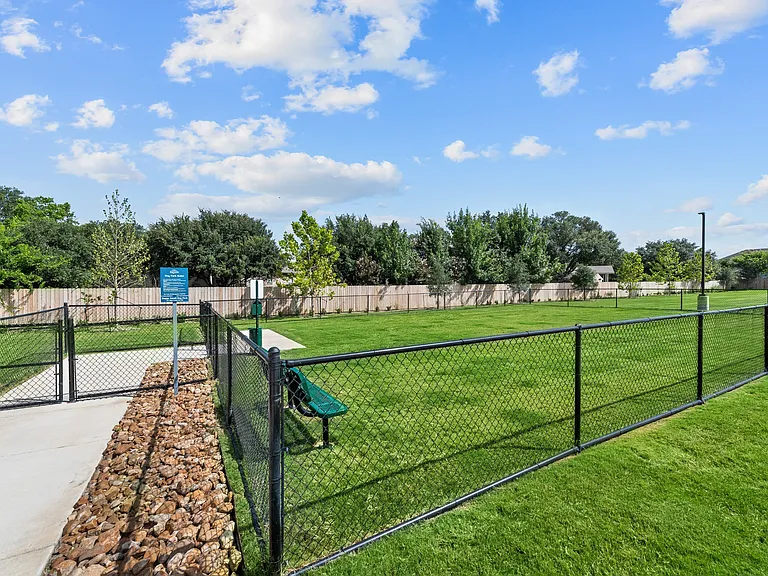 Grand at Cibolo — Photo 40