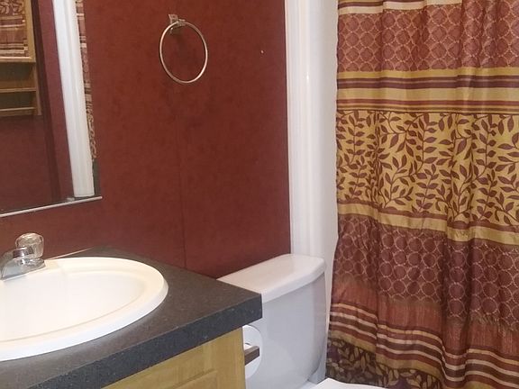 Bath with tub/shower