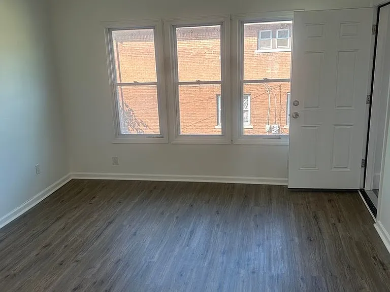 3005 Pasadena St — Photo 6