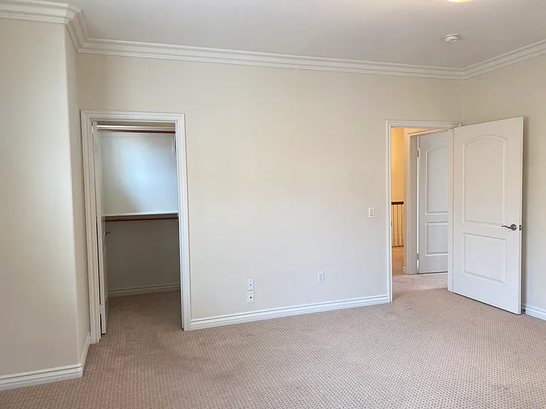 5531 Sultana Ave — Photo 22