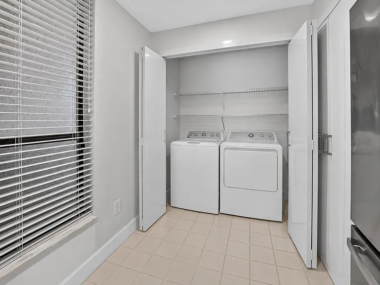 7460 La Paz Blvd #304 — Photo 22