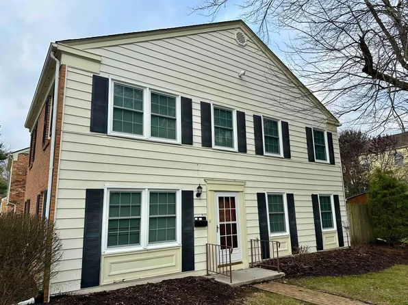 2700 Newton Ct, Blacksburg, VA 24060