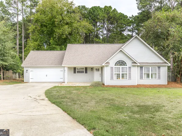 221 Muirfield Ln, Byron, GA 31008