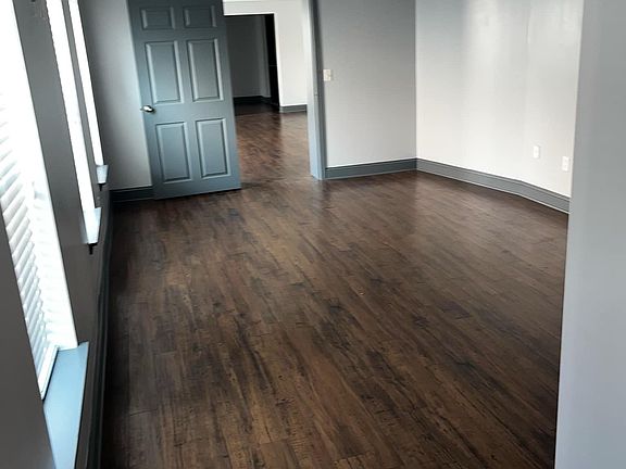 2nd image of 113 Division St Unit 2