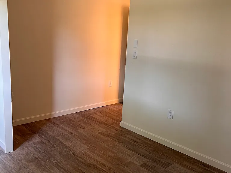 2 Melvin Ave — Photo 6