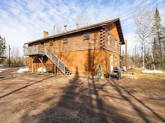 3rd image of 3846 Gilbert Rd