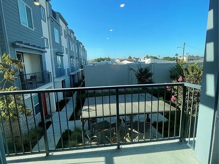 610 Dawson Ave — Photo 7