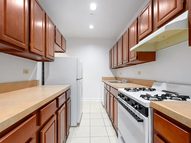 45-02 Ditmars Blvd #126 — Photo 9