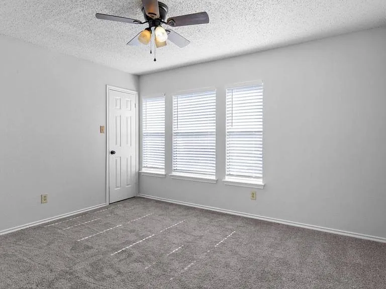 1021 Bridgemont Pl — Photo 12