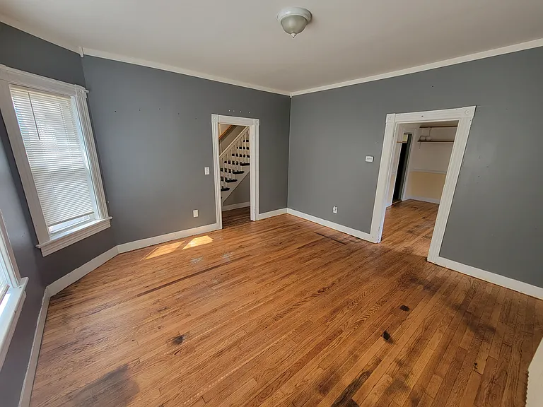 519 Union St — Photo 16