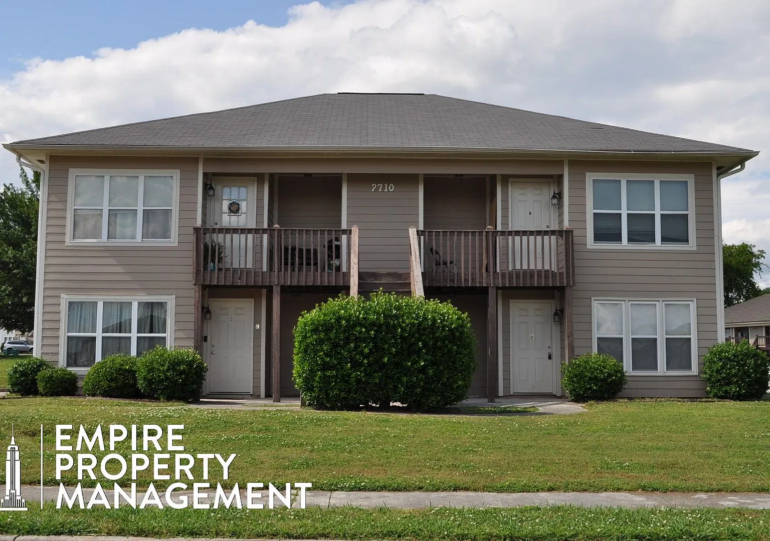 2710 Lantern Walk SE — Photo 1