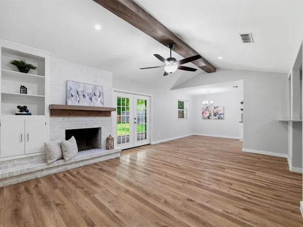1417 Linwood Ln, Edgecliff Village, TX 76134