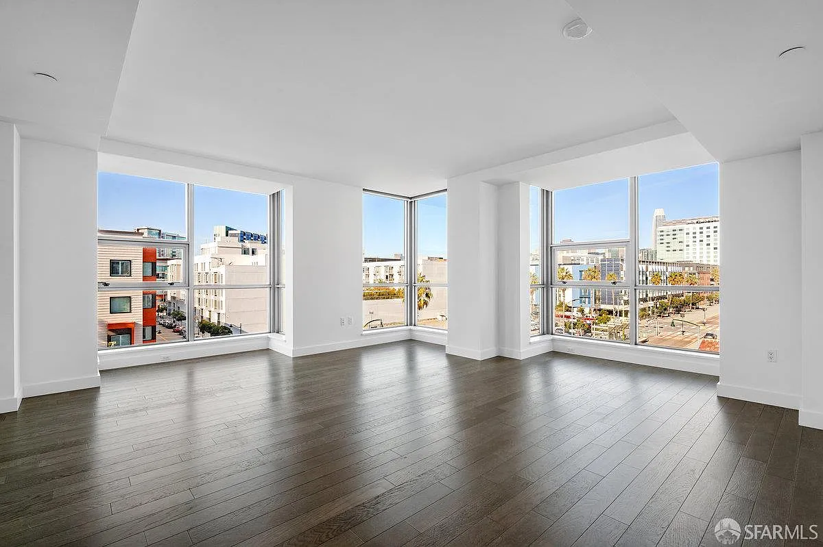 2 bed, 2.0 bath, 1318 sqft, $8,250 — Photo 3