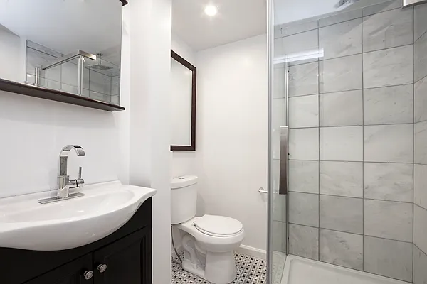 Rented by R New York | media 28