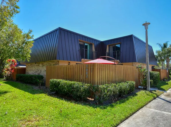 5662 SE Windsong Ln, Stuart, FL 34997
