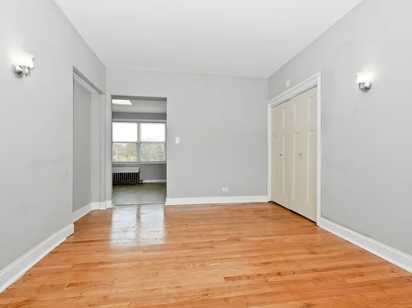 102-108 Memorial Dr