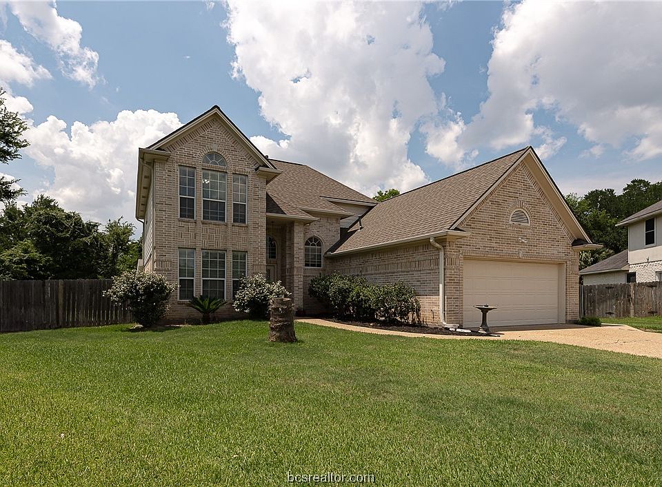 1st image of 3700 Bridle Trails Ct