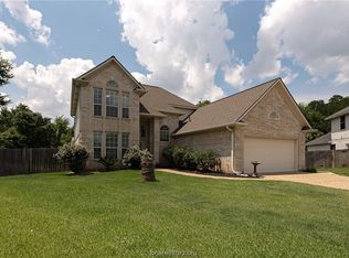 3700 Bridle Trails Ct, College Station, TX 77845