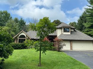 4445 Meredith Rd, Yellow Springs, OH 45387