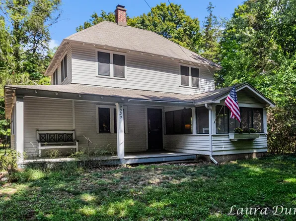2329 Mary St, Fennville, MI 49408