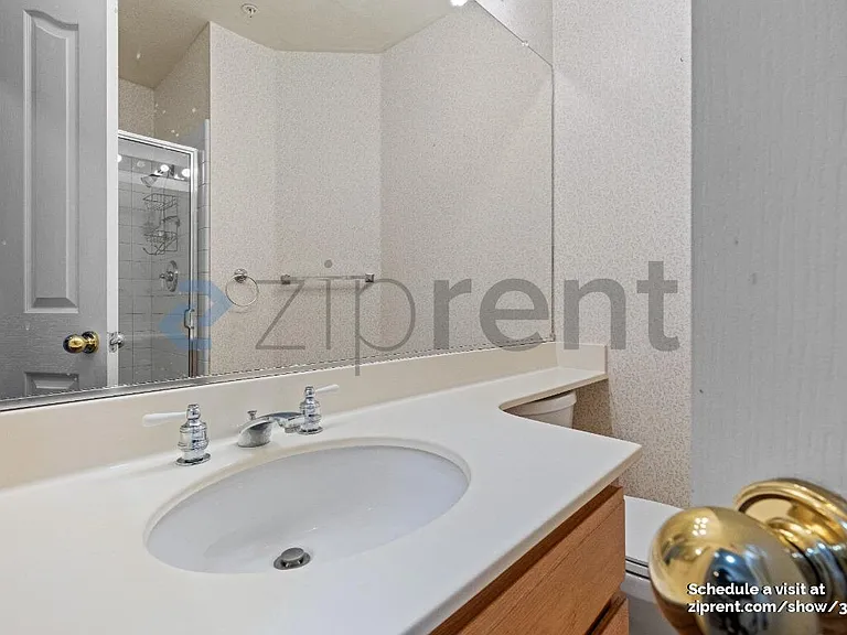1001 Sandhurst Dr — Photo 18