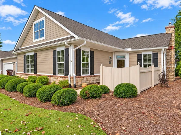 102 Fudora Cir, Simpsonville, SC 29681