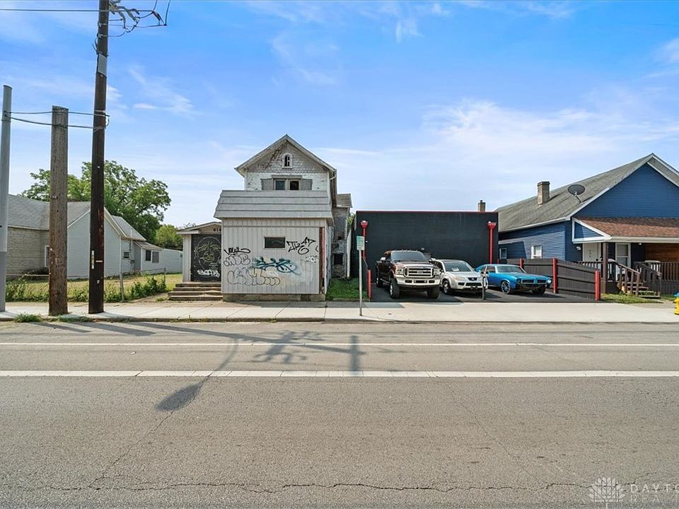 1st image of 812 Xenia Ave