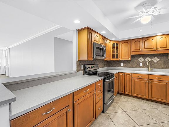 5th image of 5108 BRITTANY DRIVE S #405