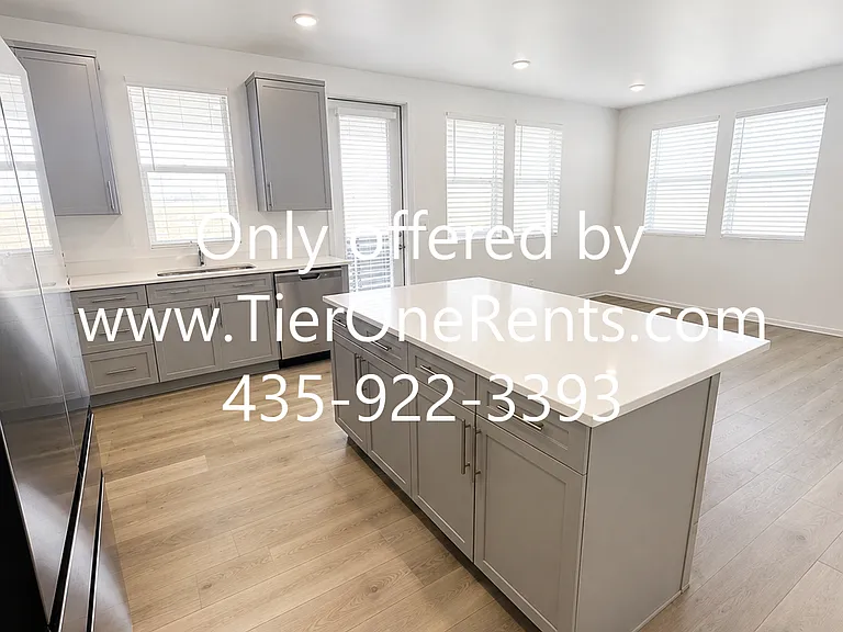 8358 S Sky Mirror Ln #301 — Photo 3