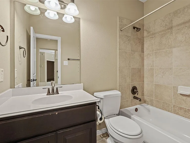 2515 Sentry Oak Way — Photo 17