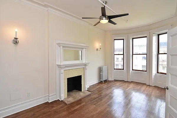 Rented by Bohemia Realty Group | media 19