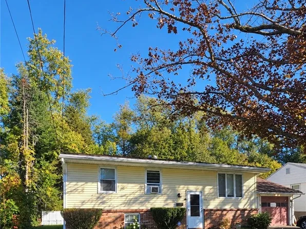 420 Homestead Dr, Utica, NY 13502