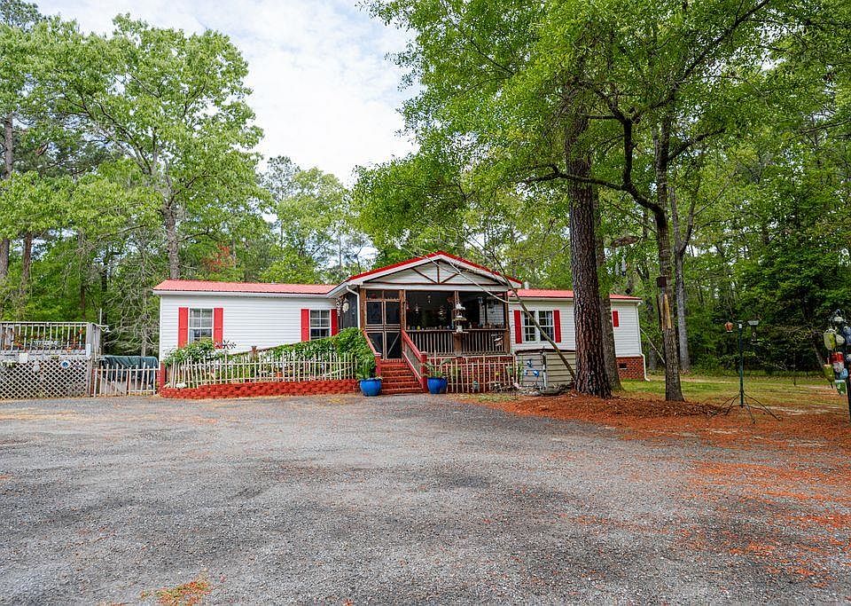1st image of 120 Honeymoon Ln