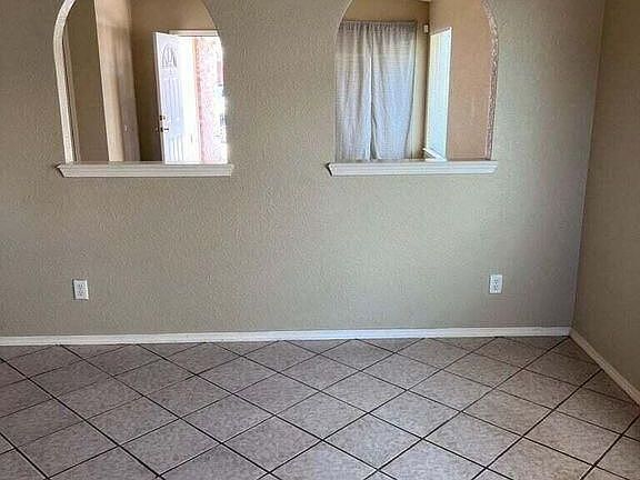 4th image of 3312 Mike Godwin Dr