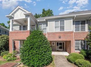 524 Aberdeen Dr #524, Chapel Hill, NC 27516