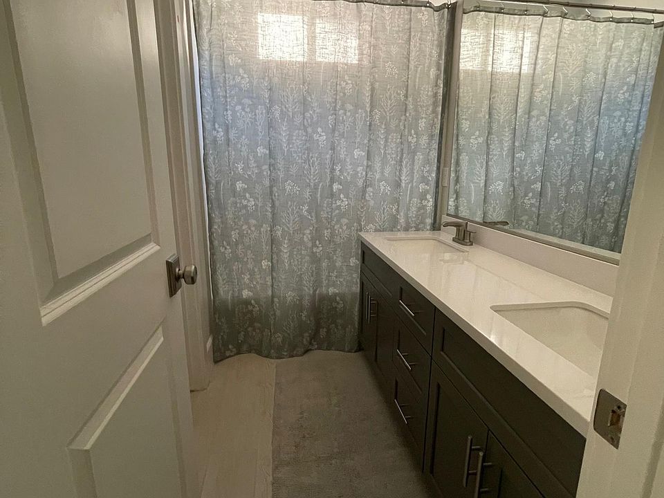2nd image of 1541 Van Ruiten Dr