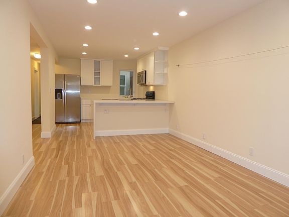 3rd image of 102 Bradford St #B