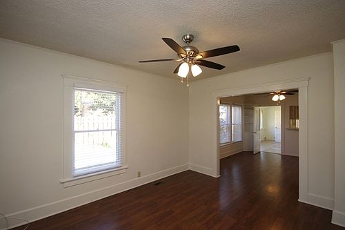 3rd image of 600 N Wilson Ave
