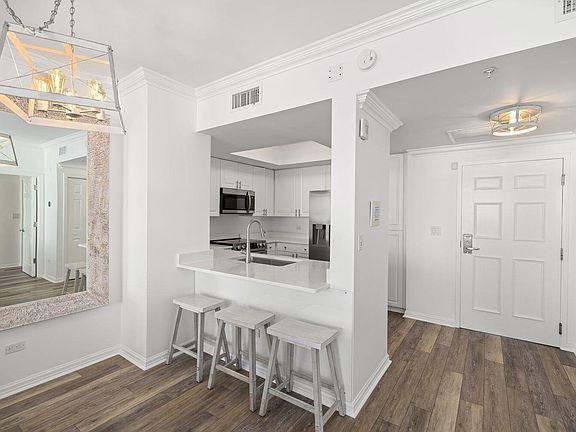 5th image of 15300 Emerald Coast Pkwy Unit 1205