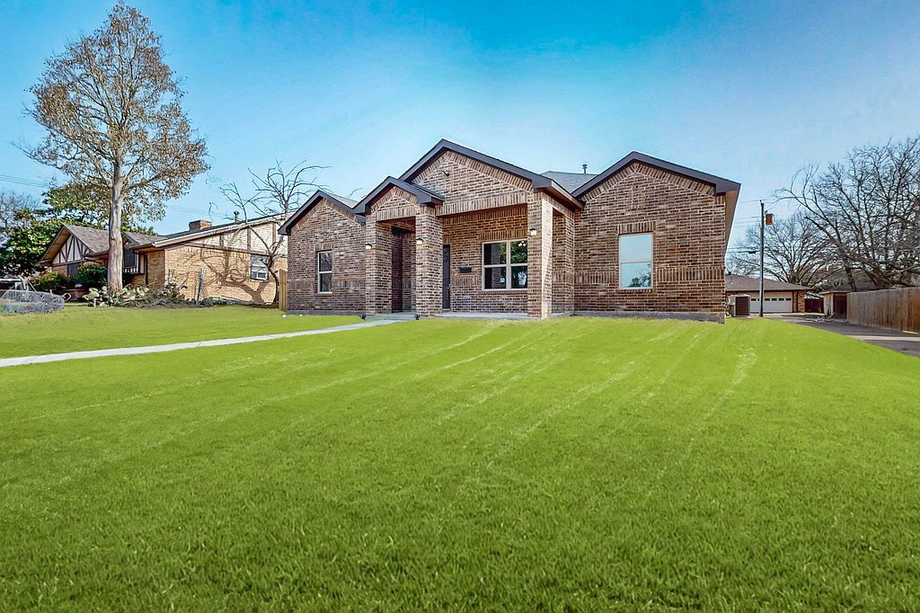 706 Poinsettia Dr - Property Image