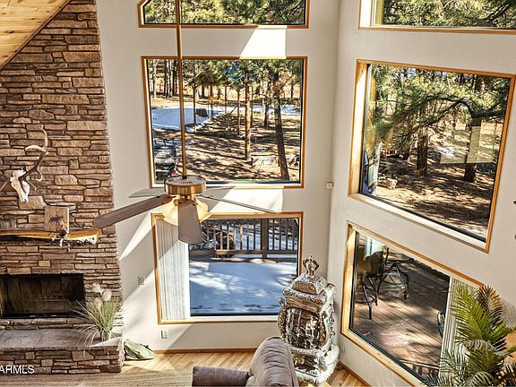 3rd image of 628 TROUT SPRINGS Road