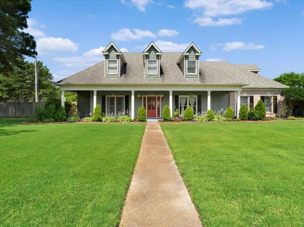 1675 John Ridge Dr, Collierville, TN 38017