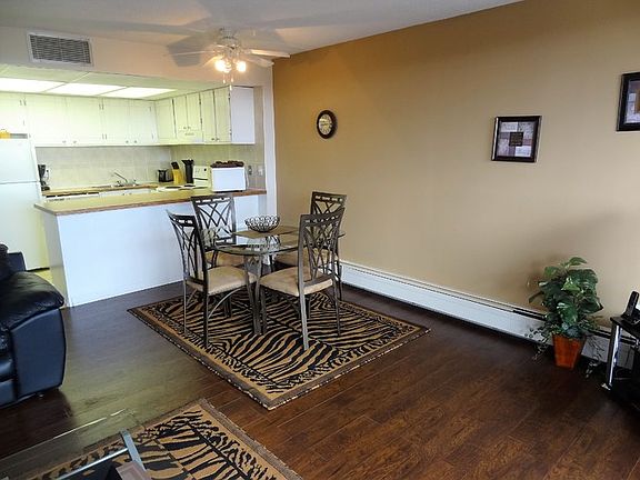 2nd image of 4902 37th St #503