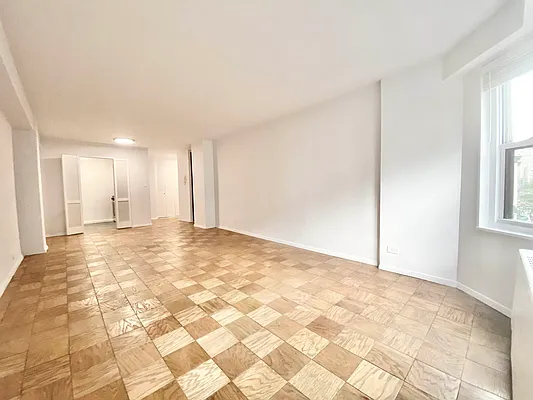 Rented by Bond New York | media 21